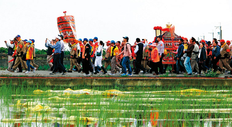 陪媽祖走一段路