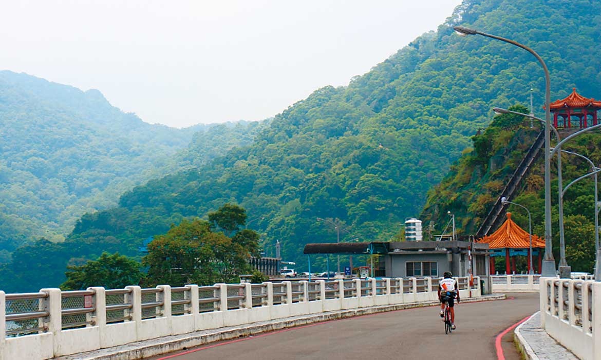 海濱、陂塘、水庫、北橫，騎過羅馬公路，一路好心情