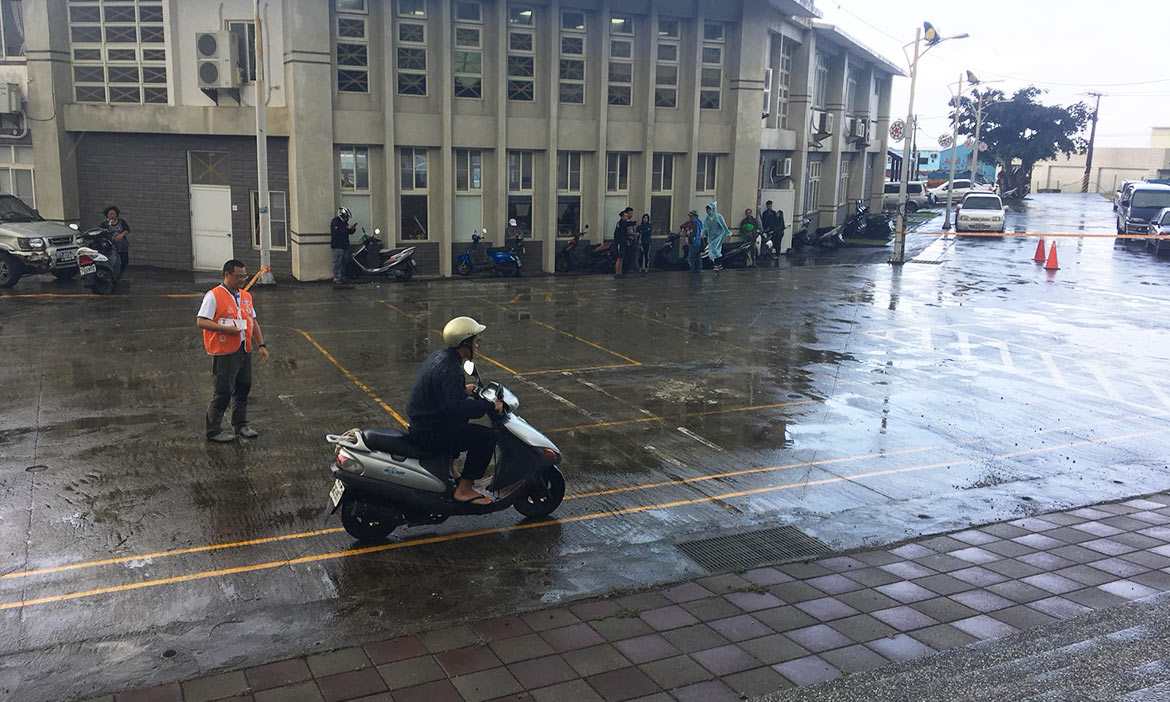 在蘭嶼考機車駕照，可遇不可求