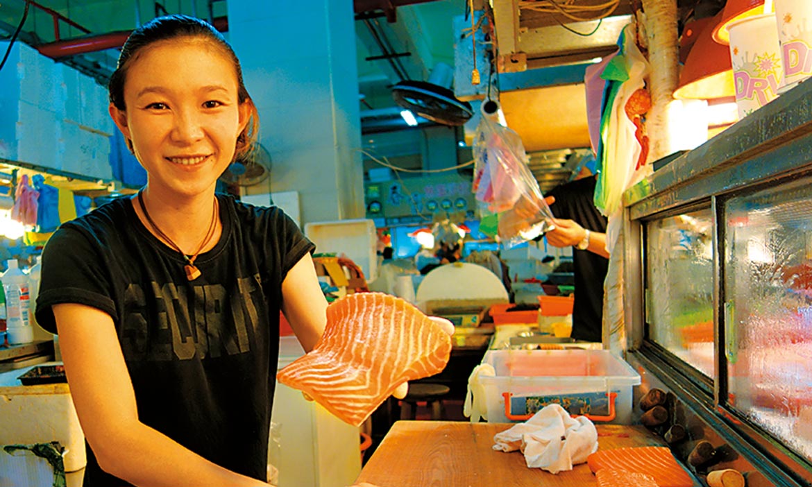 北方鮪魚黑甕串，四月東港上岸