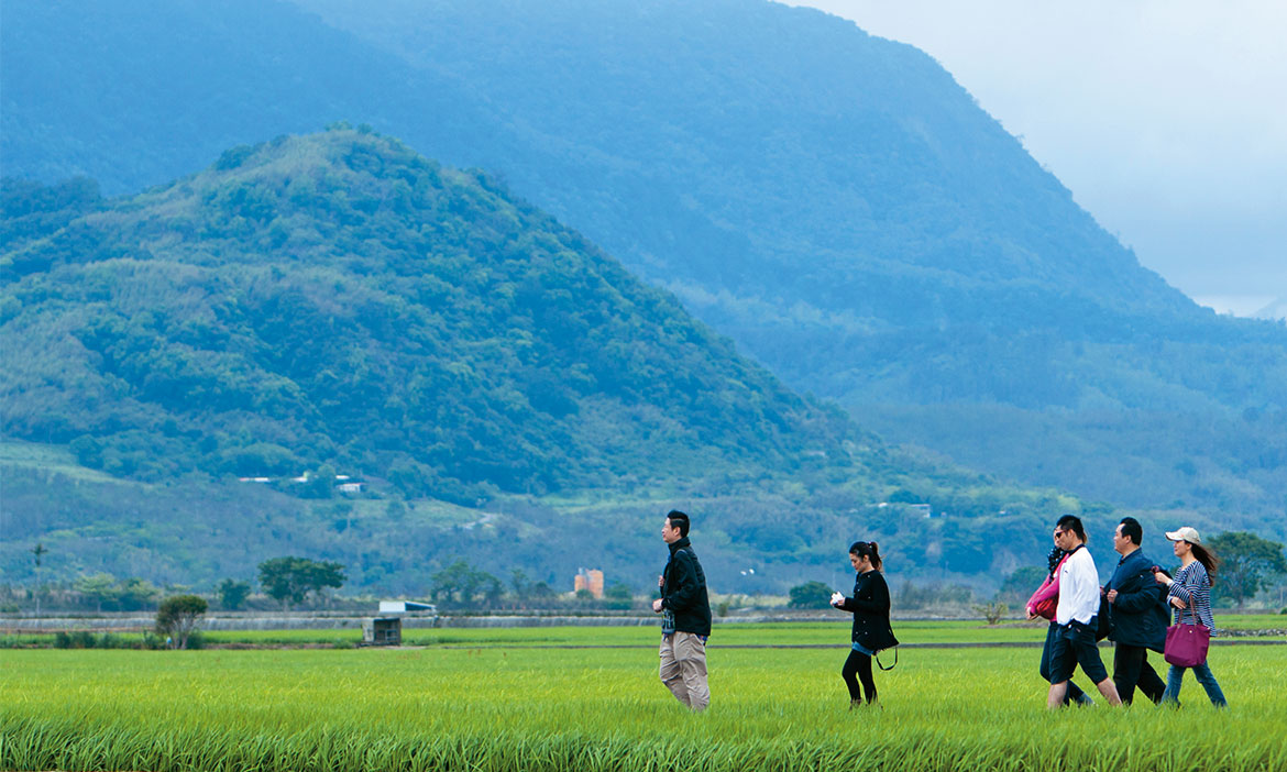 池上瓦斯行裡的客家甜點，田邊的小憩時光