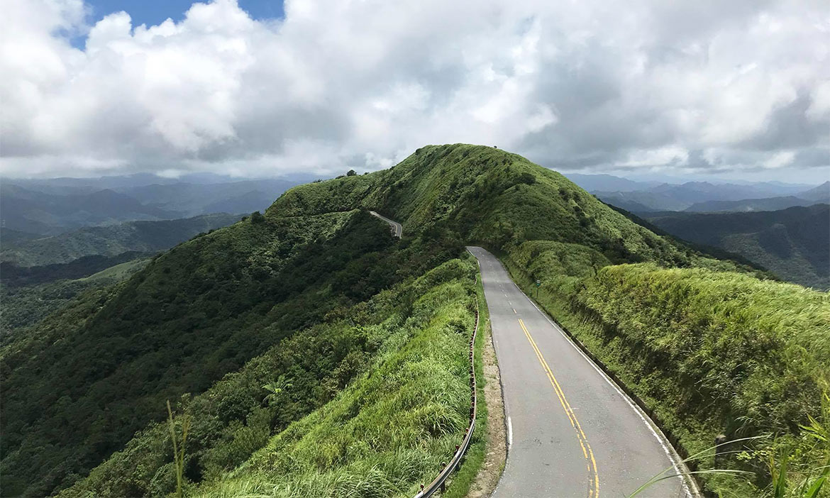 踩上不厭亭、翻山越嶺到九份，我比想像的自己更強壯