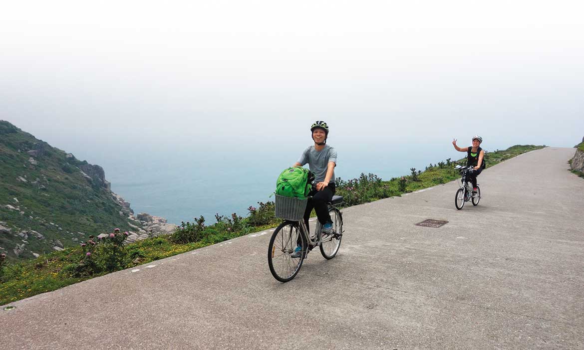 「推上坡、滑下坡」 在馬祖騎單車暢行無阻，湛藍海岸伴你享受追風快感
