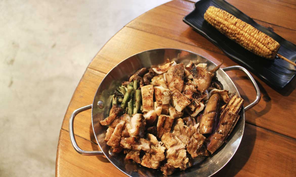 留下來一起開間店，「恆春弘記碳烤」嚴選台灣食材的質樸心意