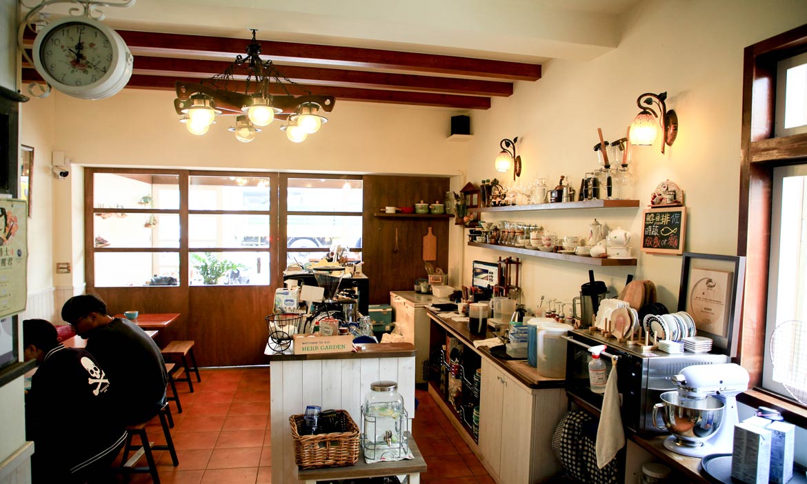台東「海風咖啡」 隱身在不起眼的日常，像老鄰居般咖啡店 用人情款待