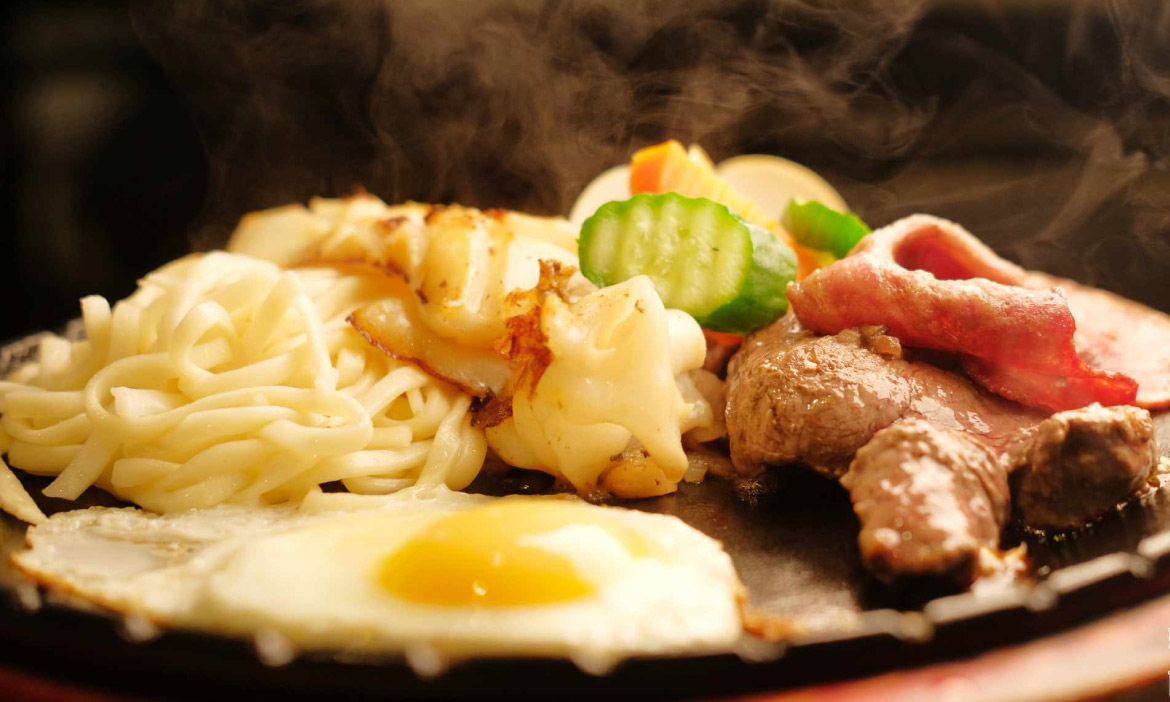 老台南人的口袋名單「鮮利牛排」，料好實在的老字號牛排店