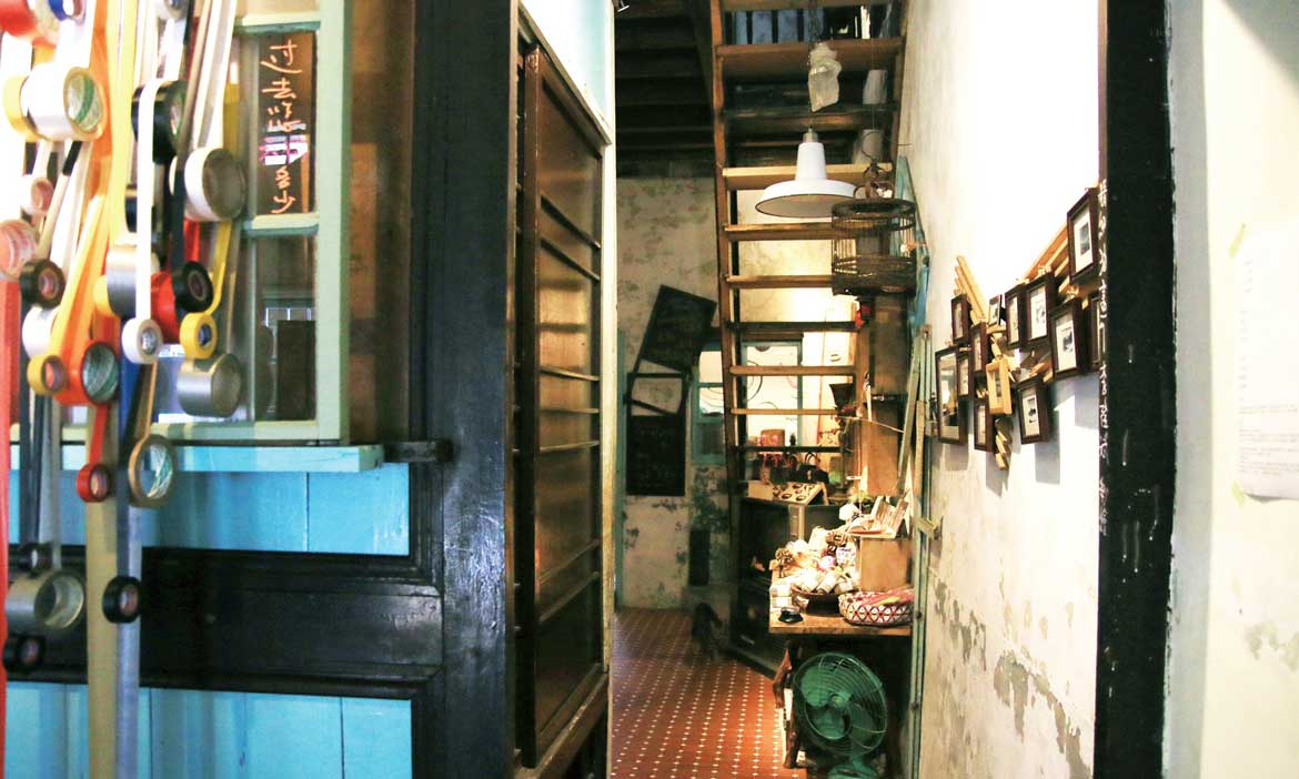 在老屋裡復刻奶奶的生活，香草街屋 飄香在淡水第一街
