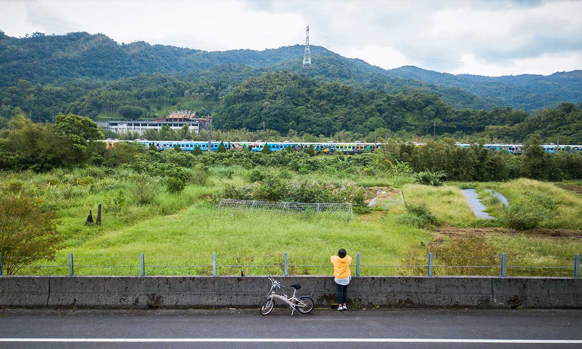 與小女兒的單車環島旅行，出發原是為了療傷 卻找到認真生活的風景