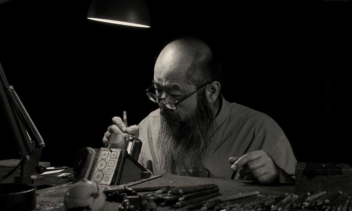 以刀為筆，吳廬篆刻 寫進心裡最堅持的工匠精神