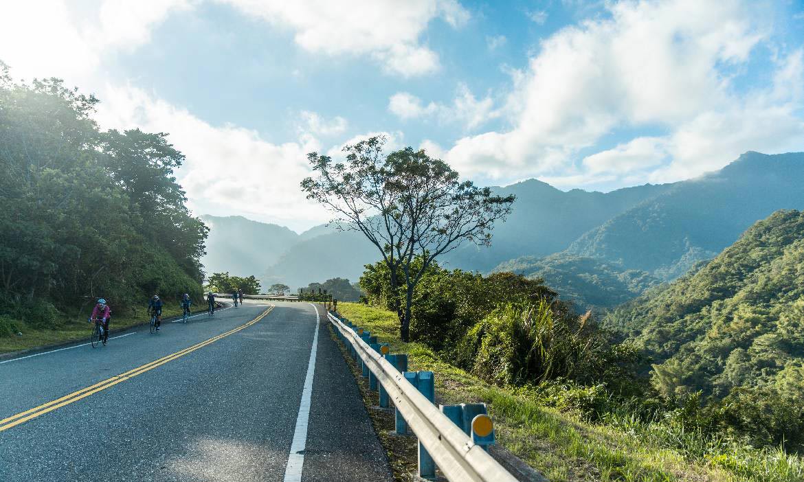 環島五十次老經驗帶路，四天三夜雙鐵環花東 緩緩而行山與海一直都在