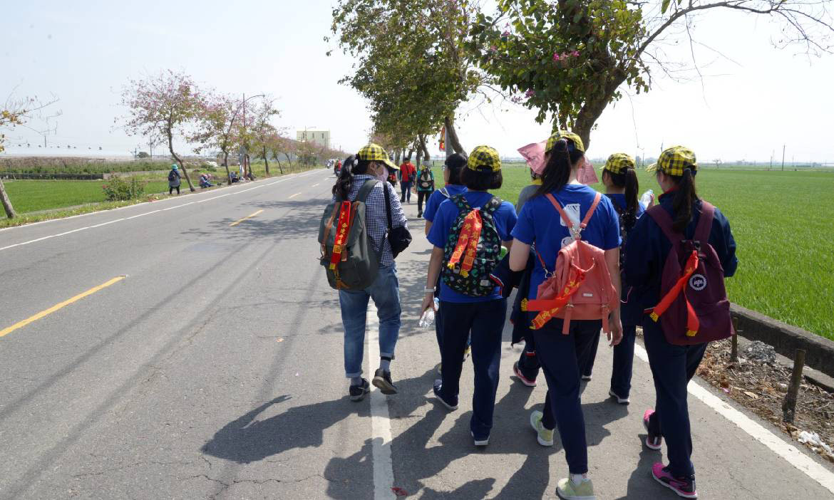 跟著大甲媽祖去行腳，激發征服生活的動力