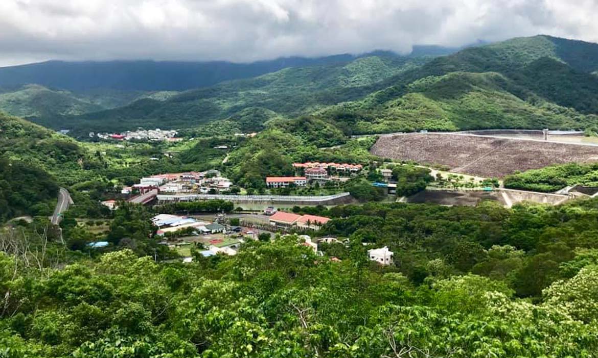 到四季如春的國境之南，沿著台26線前進，尋找車城山野裡的古蹟