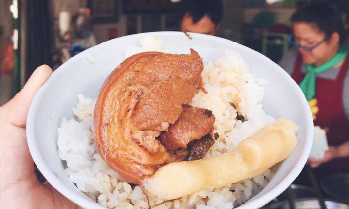台中「第五市場」七家道地甜鹹美食，銅板價就能吃得過癮