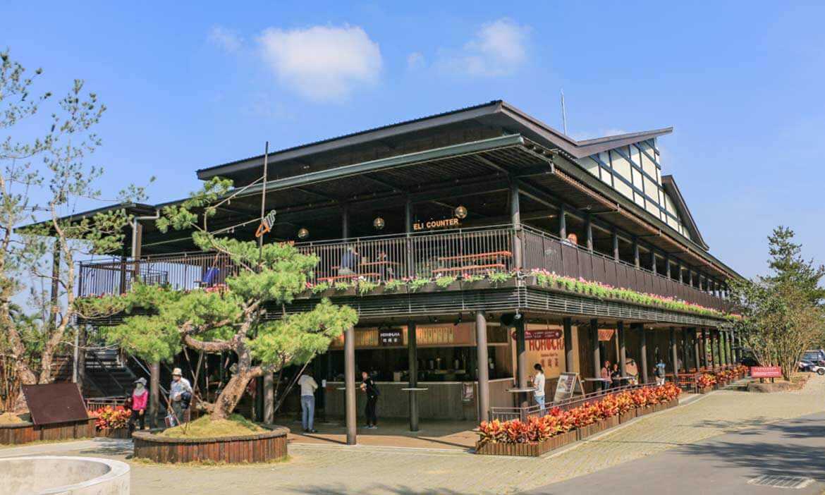 到全台最大日月潭紅茶觀光工廠「喝喝茶」，體驗回甘的清香