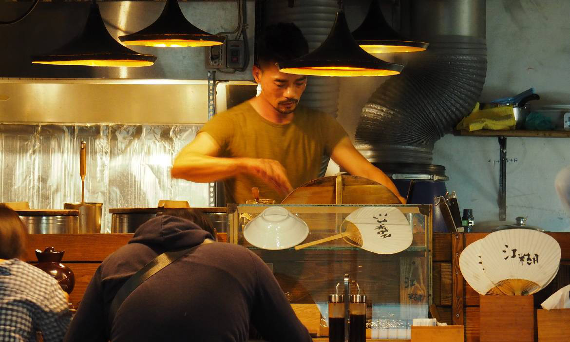 《深夜食堂》真人版！高雄大叔用麵線糊闖出一片「江糊」