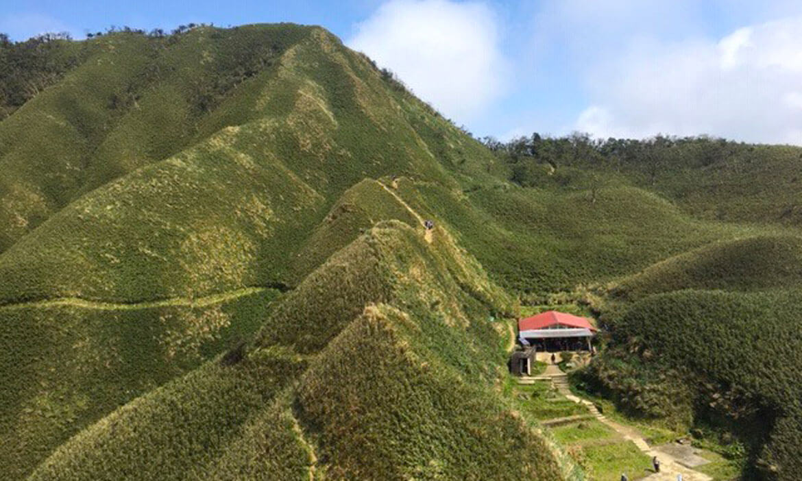 抹茶山去來 登三角崙山小百岳，將蘭陽平原與宜蘭外海一覽無遺