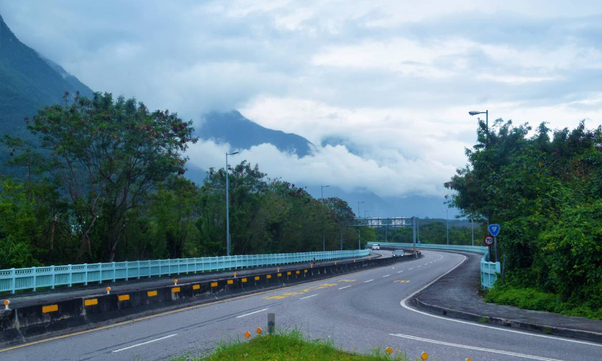 中橫公路路線｜壯闊山勢與天險美景，必訪中橫景點總整理