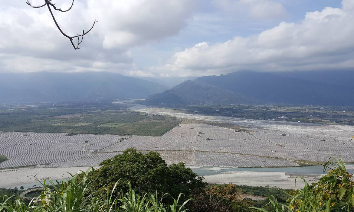 壽豐米棧古道 登海岸山脈稜線一覽山海全景，坐擁花東縱谷的靜謐小村