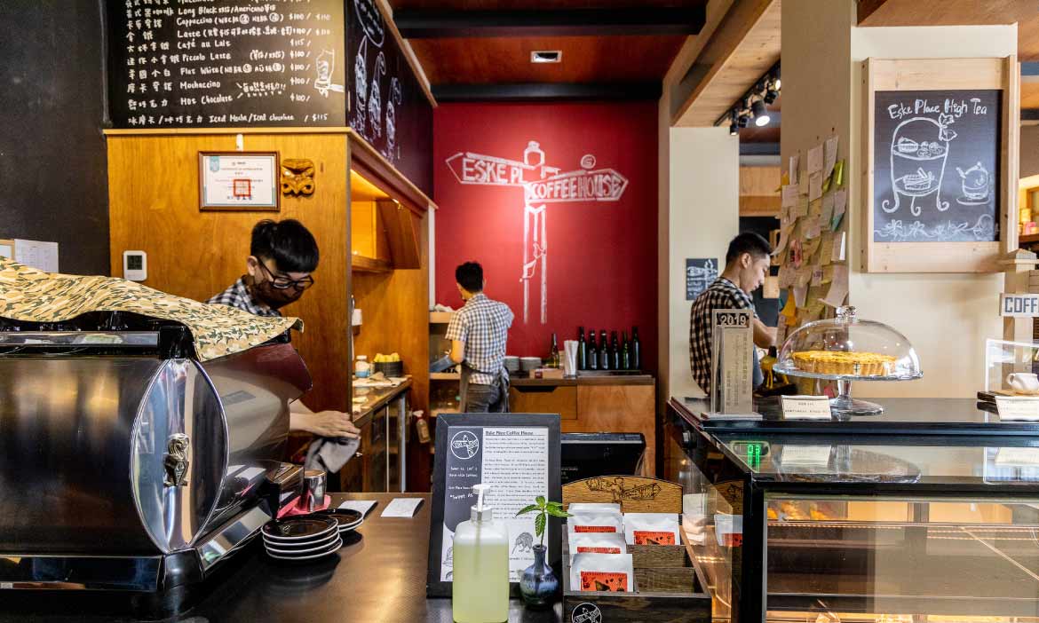 來屏東市體驗文青Style，品嚐巷弄咖啡，泡獨立書店