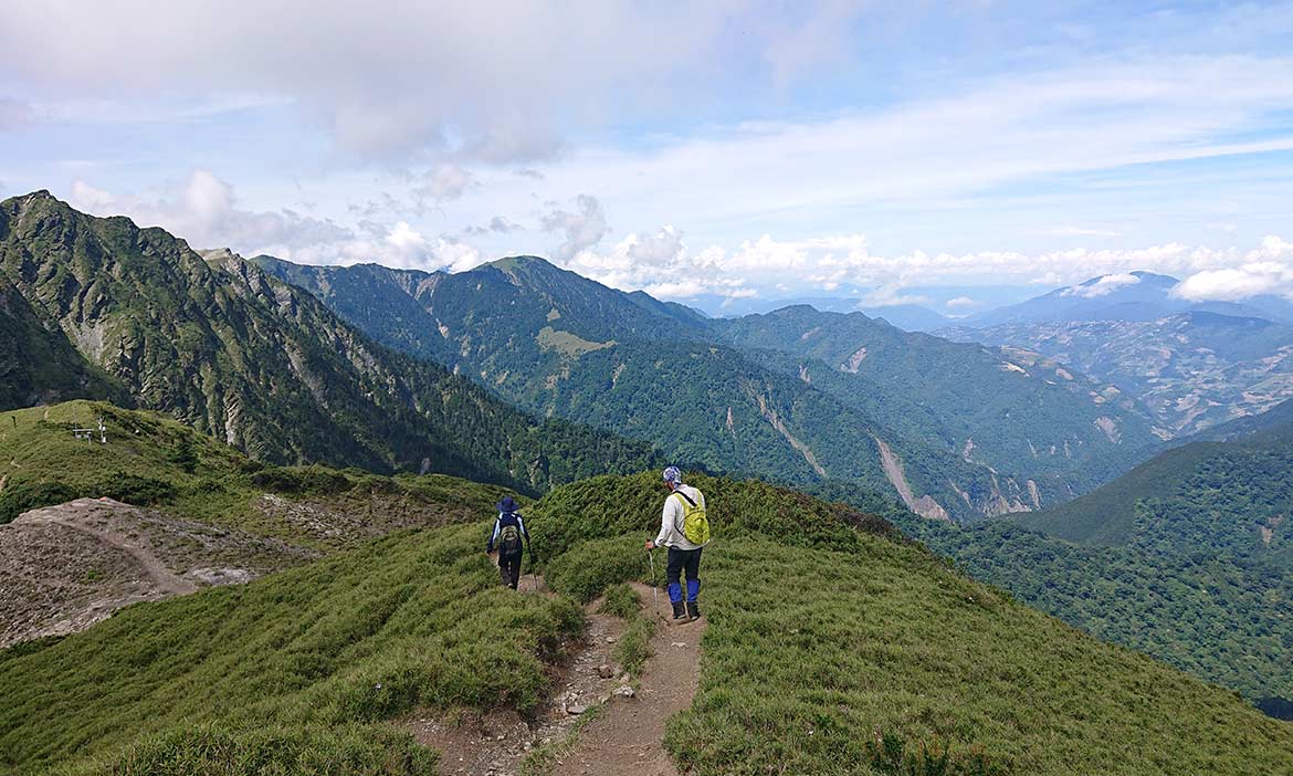 那向山的人哪── 奇萊手札，留一些時間放自己在山裡頭發呆