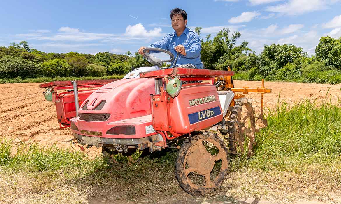 在國境之南 鑽研農機操作  提升農作業效率