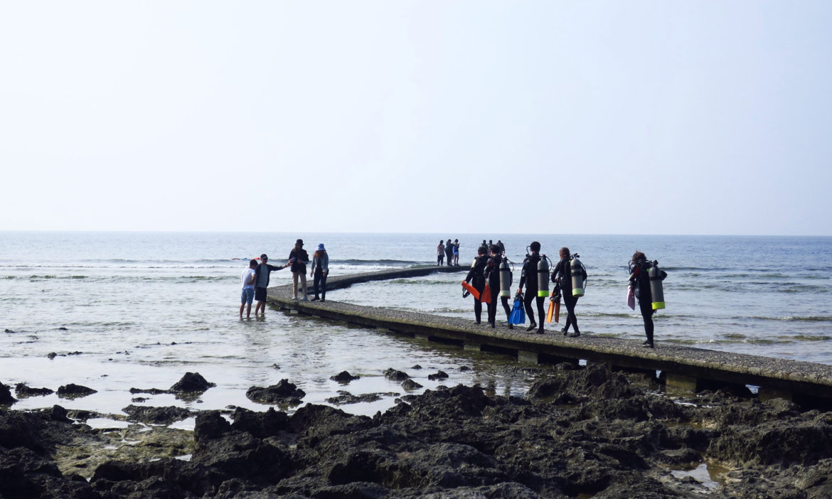 討海世家的海洋永續夢 何誌忠是漁夫也是潛水教練，致力傳承綠島漁業文化
