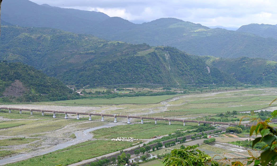 漫遊宜蘭三星天送埤 健行拳頭姆自然步道，蘭陽平原與羅東市景盡收眼底