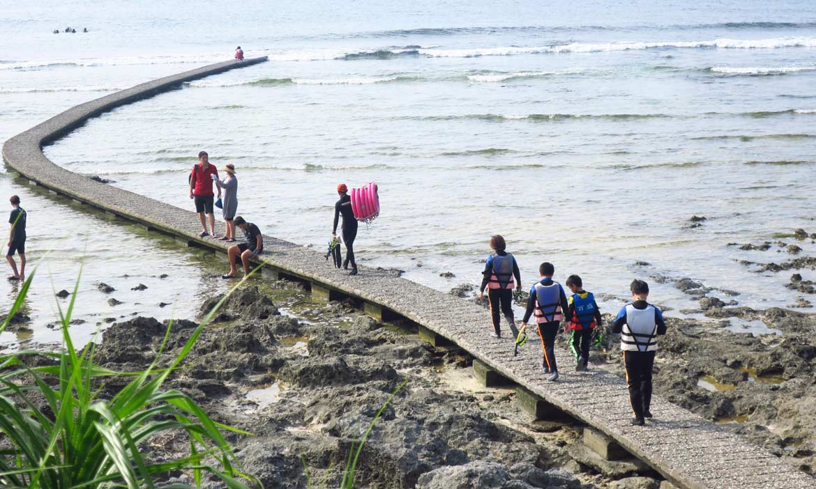 潛水甘苦經驗談 青年浮潛教練余彥穎，返鄉綠島守護旅人與海洋
