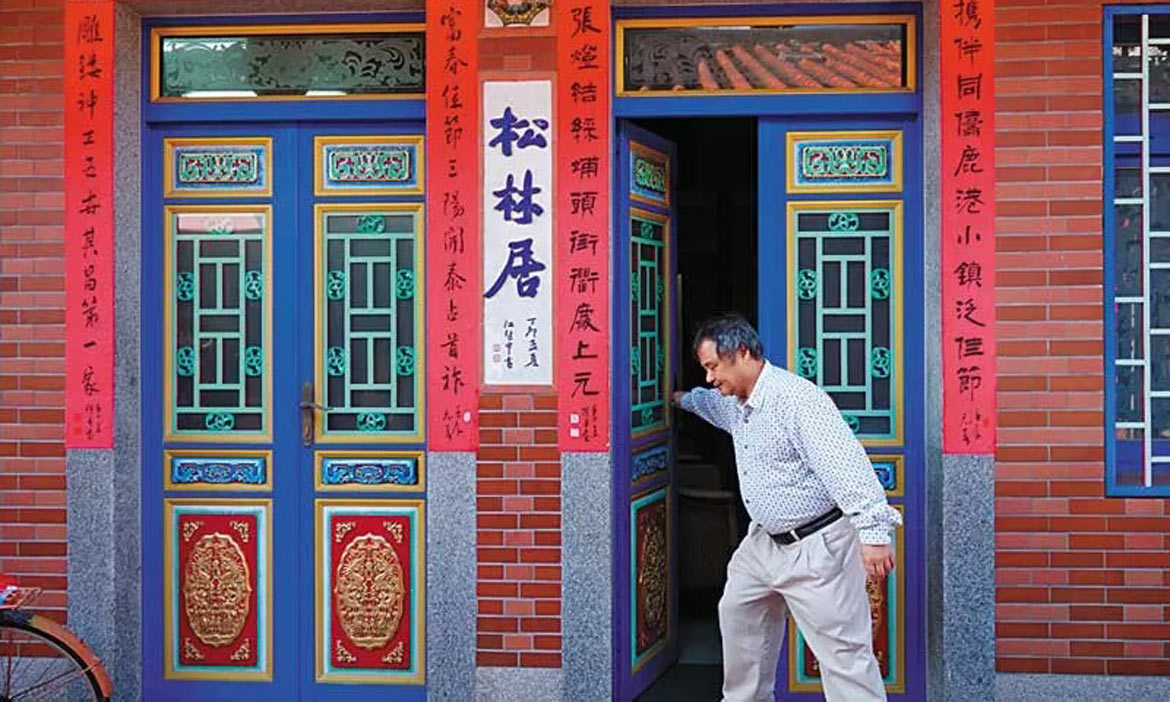台灣人過年VS.跨年的百年演變 摸彩、忘年會、走春，從何而來？