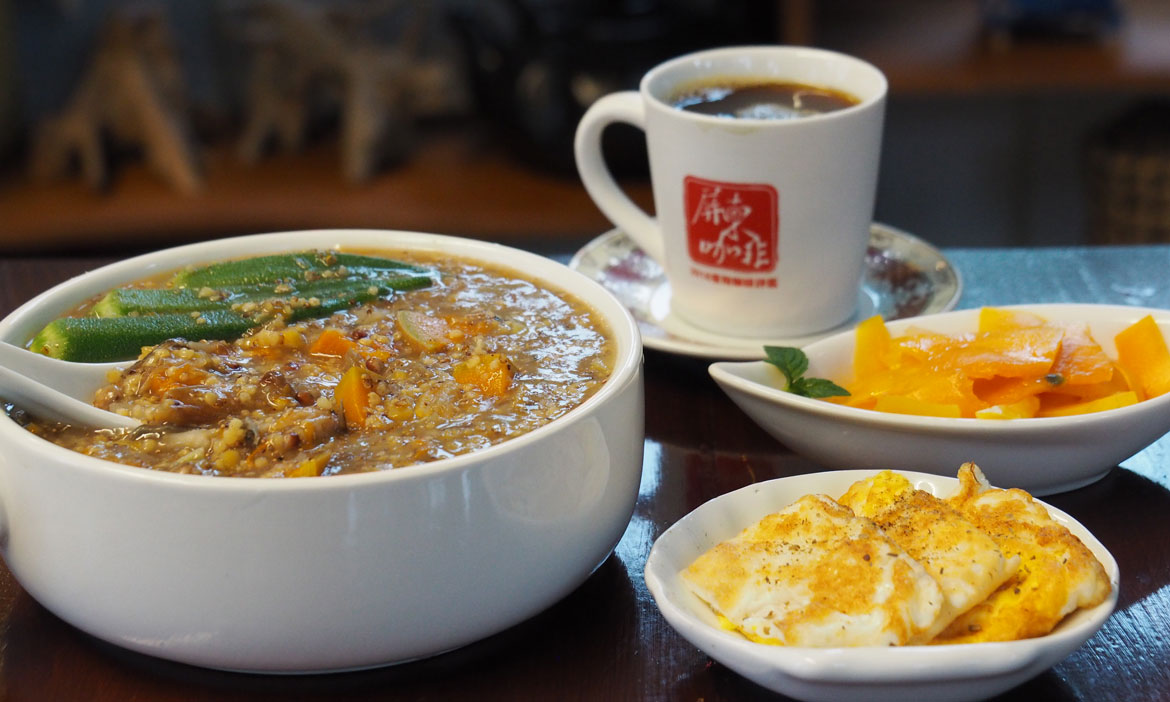 部落美食搖搖飯 排灣與魯凱族人的鄉愁，解析與黑甜仔粥、西式燉飯的差異