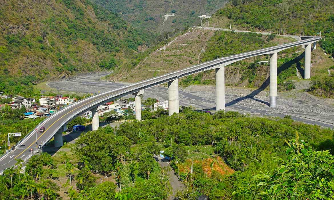 沿著台24線往屏東山裡去，路的另一頭總有未知風景，成為下回旅行的理由
