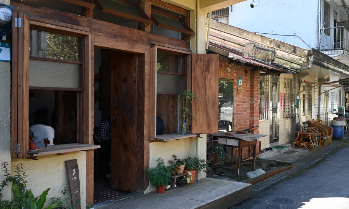 平溪支線順遊 漫遊嶺腳社區與小車站，在106縣道上的「羊水咖啡」品一杯寧靜時光