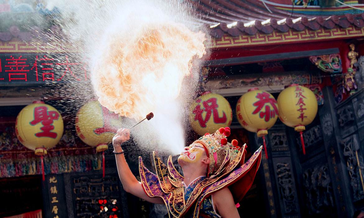 看見人和神明的約定 台灣原創漫畫《神之鄉》改編同名戲劇，用鏡頭真實呈現大溪的在地文化