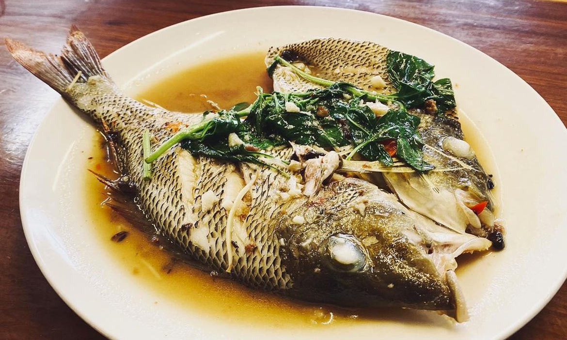 台11線上的鮮味寶箱 長濱邱爸爸海味無菜單料理 ，選用優質在地食材，家常料理也驚艷