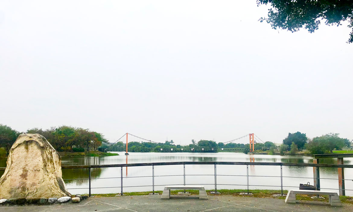 台南官田鐵馬紓壓之旅 從隆田車站到自然公園、水庫，在八田與一園區裡享受日式下午茶