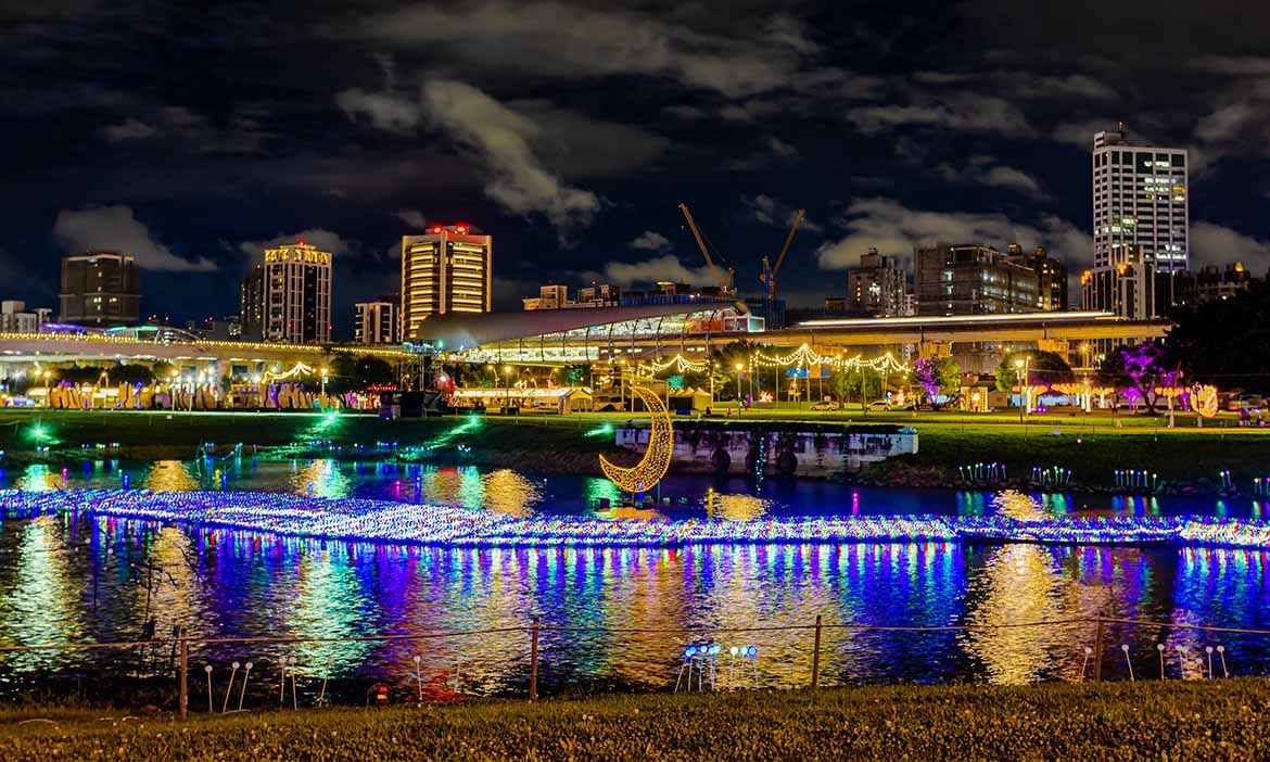 台北捷運橘線一日遊｜從滇緬市場出發看新北燈會，再到廟口吃碗古早味，中和新蘆線景點行程推薦