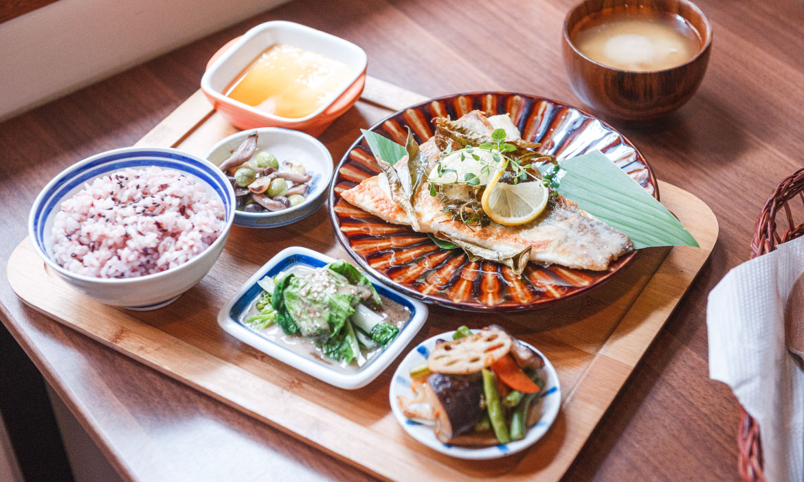 台中「禾豐田食」用友善食材做料理，從種菜到出菜一手包辦，感受時節滋味