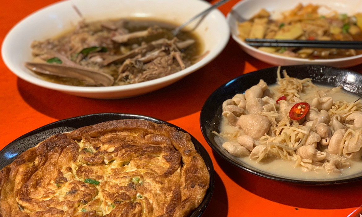 回味記憶深處的香氣，客家滷肉、柿餅雞湯，復刻母親的拿手客家菜
