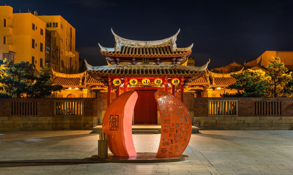 2022彰化走讀藝術節開展！漫步鹿港小鎮磚瓦巷弄，蒐集10件展現傳統與當代對話的藝術作品