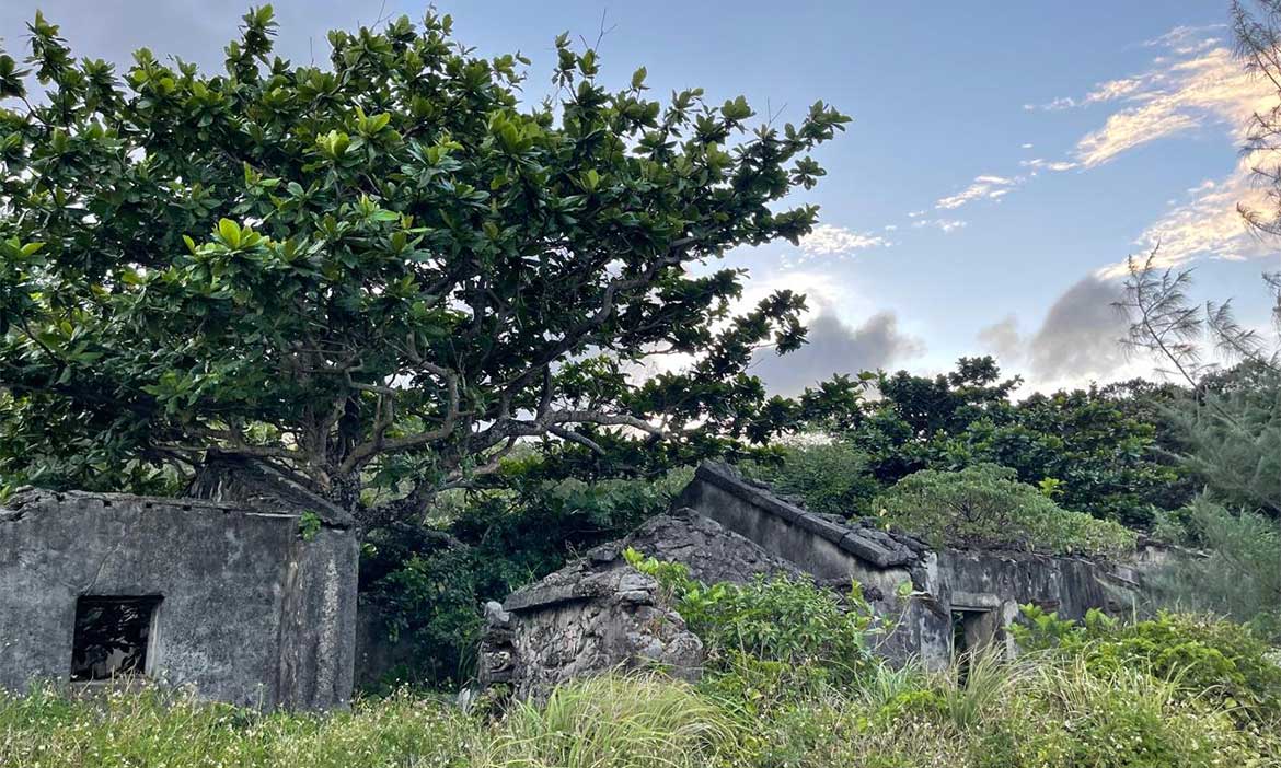 走進多面貌的綠島，探訪東海岸古道、看咾咕石屋，在人權園區回顧歷史記憶