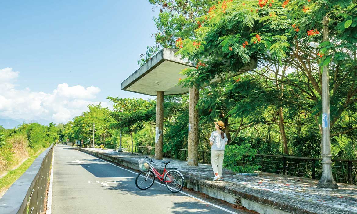 在花蓮邂逅歷史車站，涼亭、公園、鐵馬驛站憶往昔風光，絕美景色不退役