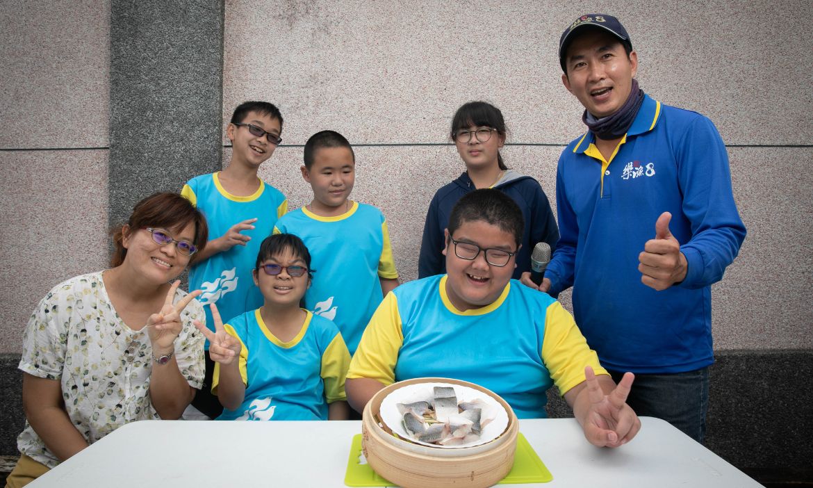 踏訪魚塭邊學邊吃  食魚教育進行式