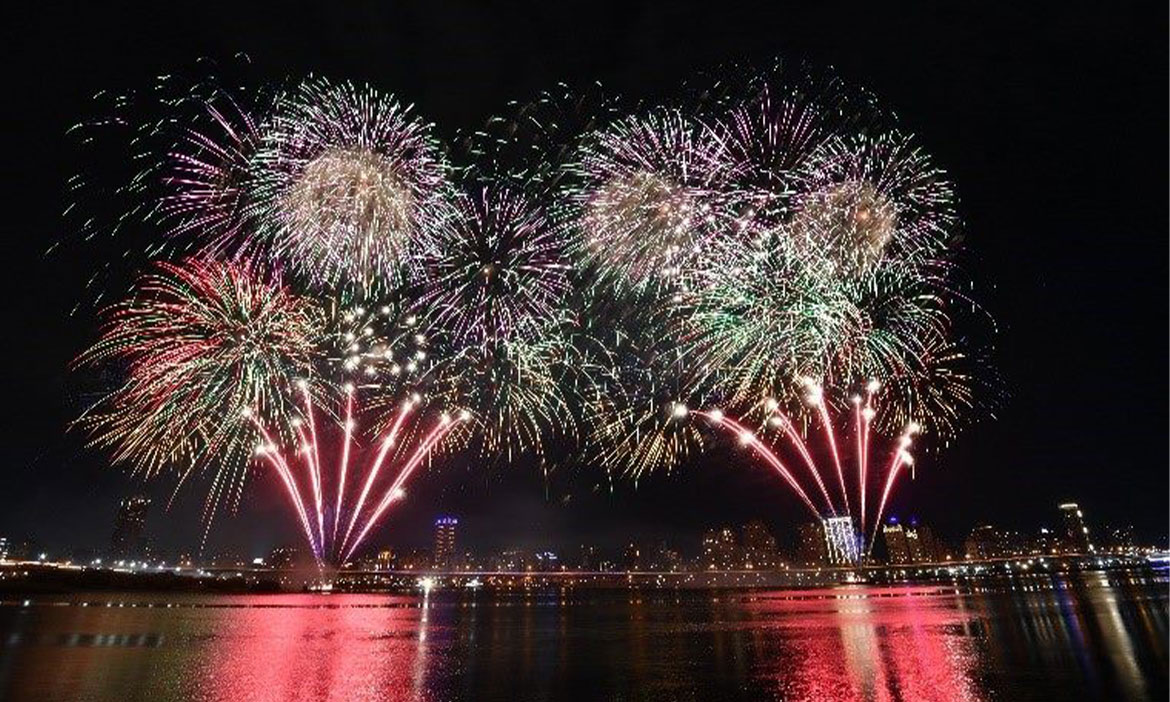 台北夏天很Chill！大稻埕煙火秀、微醺市集、親水樂園消暑、藝術節精彩活動接力登場