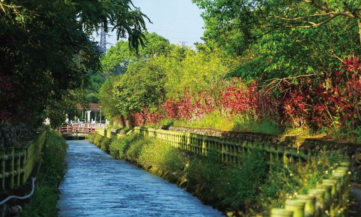 花蓮輕旅行｜走吉安水圳步道、品嚐特色米淇淋，認識「微水力發電」新篇章