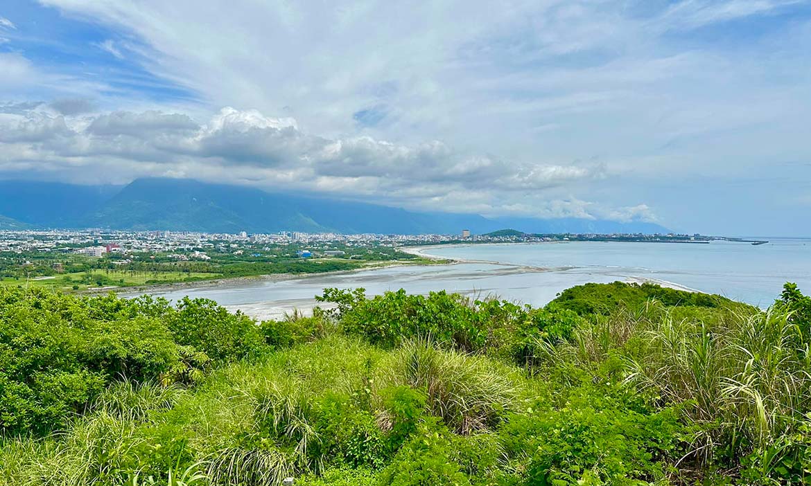 漫遊花蓮溪口，和小燕鷗共賞洄瀾海岸生態、登七七高地俯瞰客家足跡