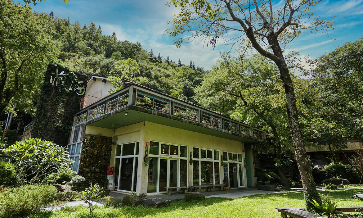 精選7間台灣農村酒莊與順遊行程｜享受採果樂趣、熱紅酒DIY，微醺漫遊啜飲在地佳釀
