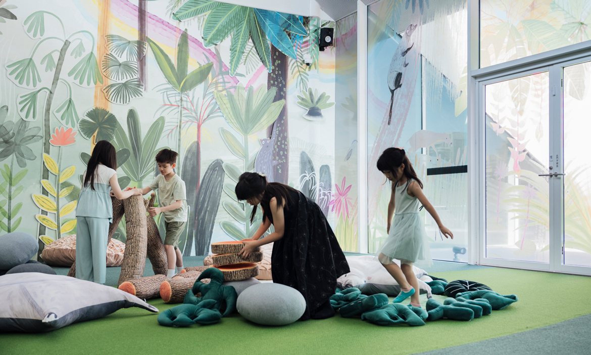 從水文景觀出發，桃園兒美館特展「在藝術中遇見大自然」，首度攜手新加坡國家美術館跨國合製