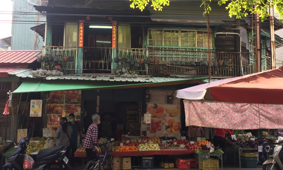 從市場出發的嘉義東區漫步提案｜從城隍廟到雙忠廟，穿梭市場街廓間的信仰與工藝日常