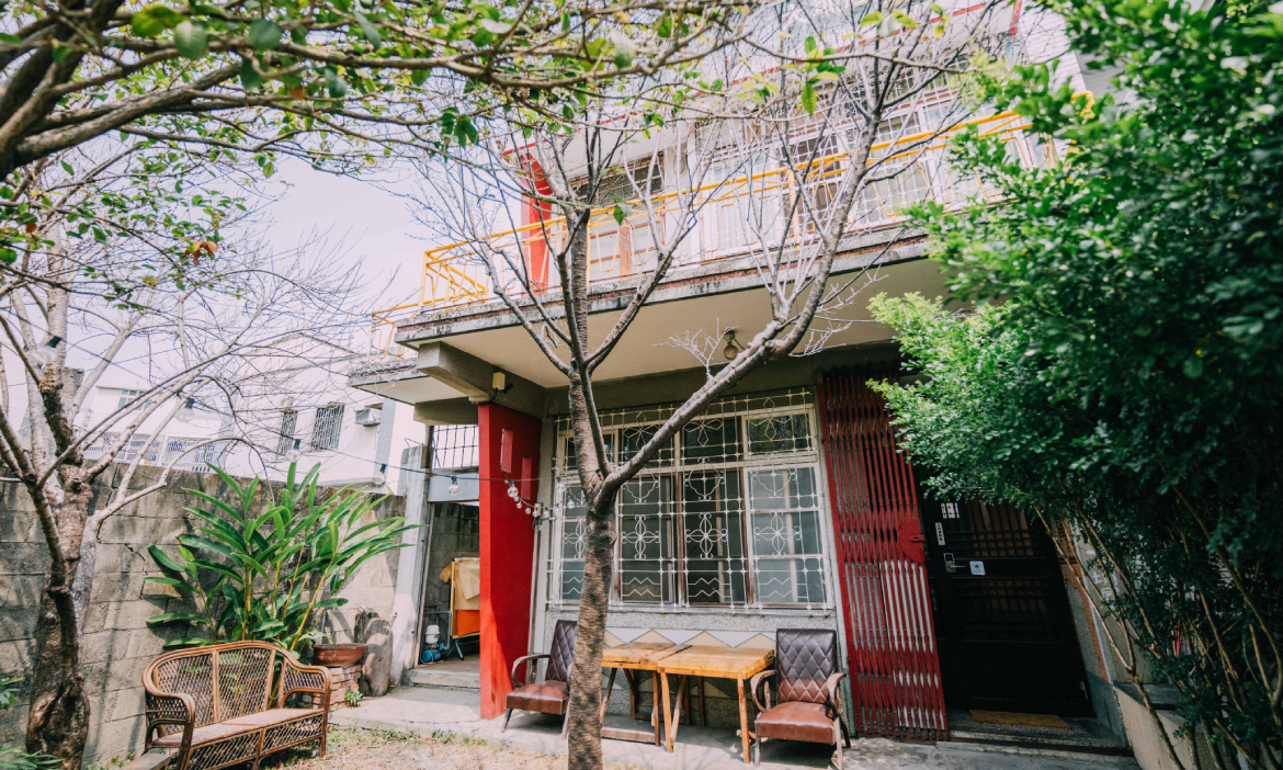 入住彰化溪州「大圳屋」、品味「阿畝」在地食材，感受水圳旁老屋的第二人生