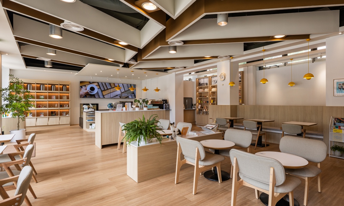 PAGE CAFÉ焙奇咖啡進駐台東故事館，在老建築裡品味金獎咖啡與驚喜甜點